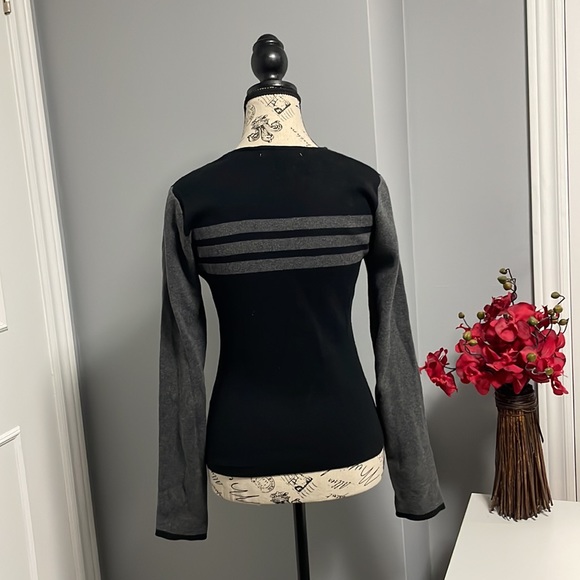 RW & Co - Women’s black and grey sweater - M - Picture 3 of 6